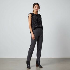 Torrid Size 0X Arrow Pattern Black Blouse